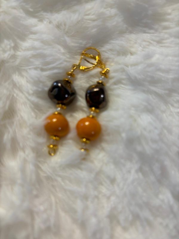 Boucles d'oreilles en céramique jaune marron foncé – Image 4
