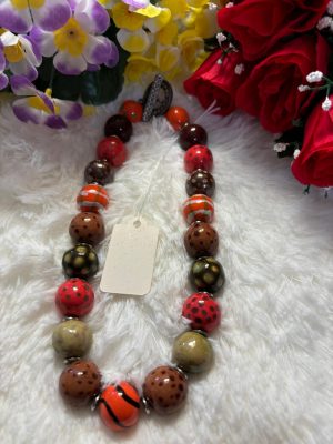Collier en céramique chic et tendance multi couleur, longueur 43cm