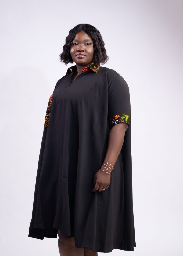 Robe évasée 3/4 en tissus noir et wax – Image 3