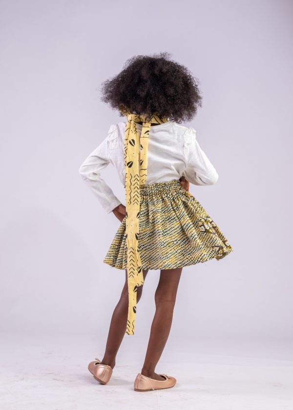 Jupe salopette jaune en wax et bogolan / taille: 6 ans – Image 4