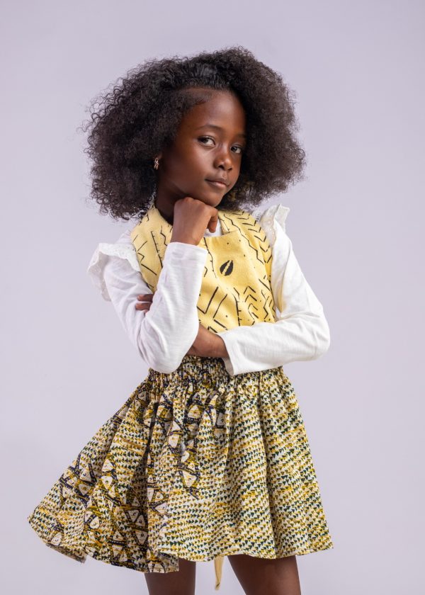 Jupe salopette jaune en wax et bogolan / taille: 6 ans – Image 2