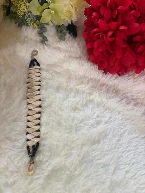 Bracelet chic et tendance en cauris (coquillage), longueur 21 cm – Image 5
