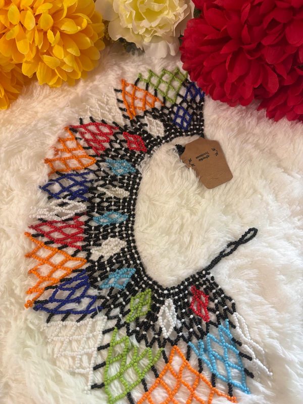 Collier royal style Massai multi couleurs longueur 44cm – Image 6