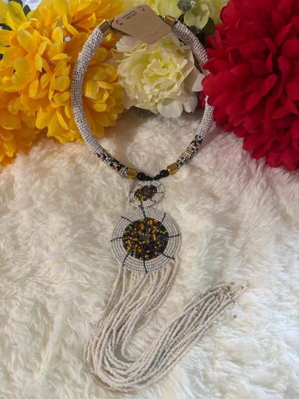 Collier princesse en perles de verre blanc longueur 52cm – Image 3