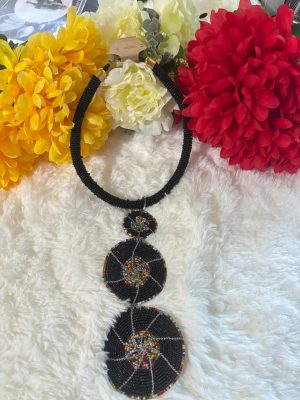 Collier chic et Tendance en perles de verre Noir