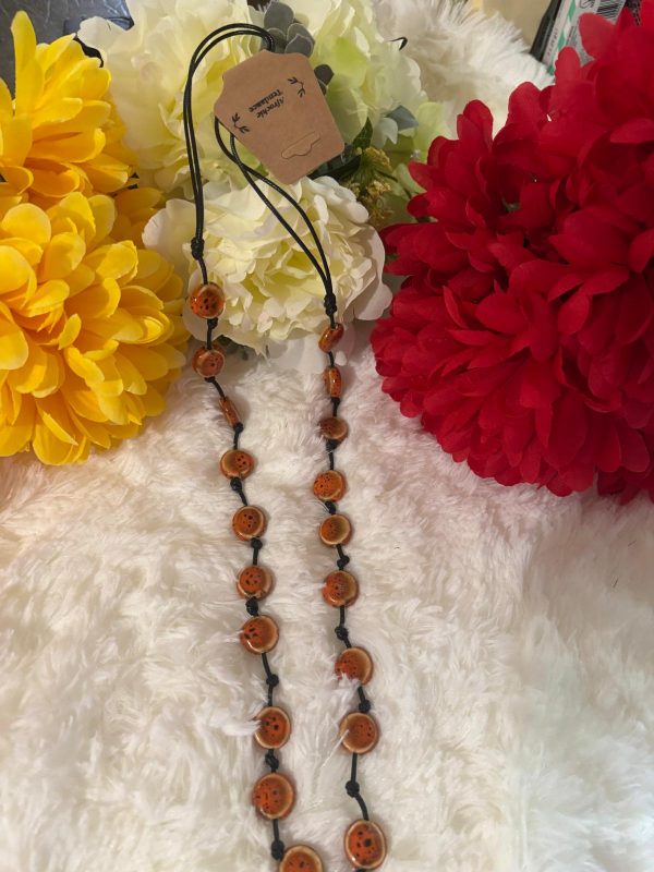 Sautoir en céramique marron, taille ajustable, chic et tendance – Image 2